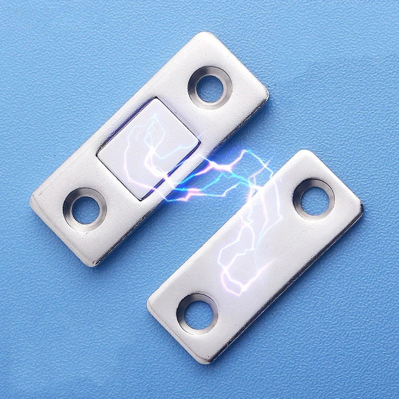 Fechamento Invisível e Seguro: Kit com 2 Travas Magnéticas para Portas de Armário – Fixação Discreta e Eficiente com Parafusos Inclusos!