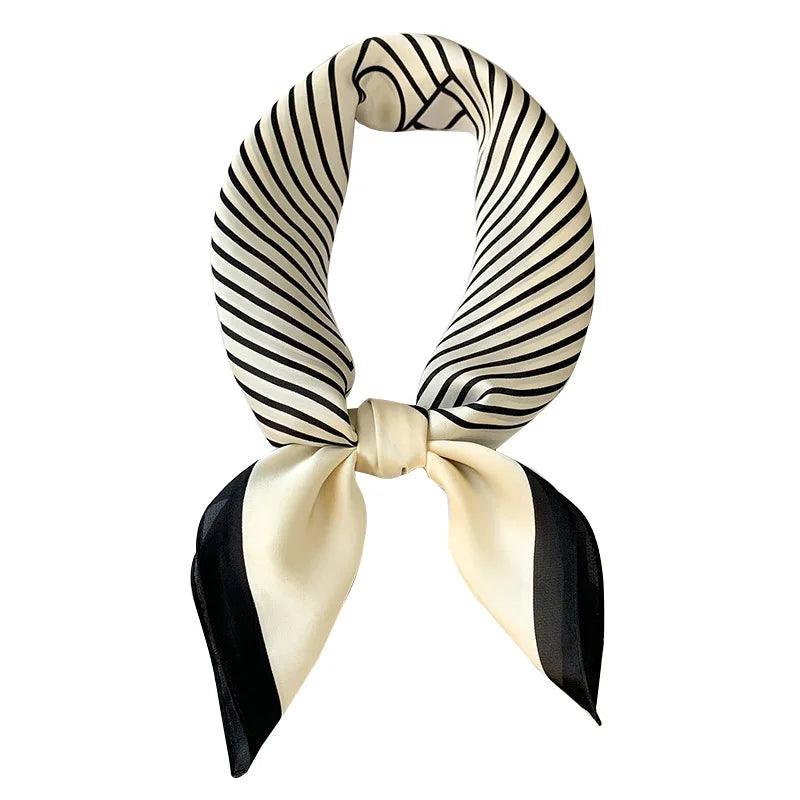 Toque de Luxo em Cada Dobra: Lenço Feminino de Cetim Xadrez para Pescoço, Cabelo ou Look de Trabalho