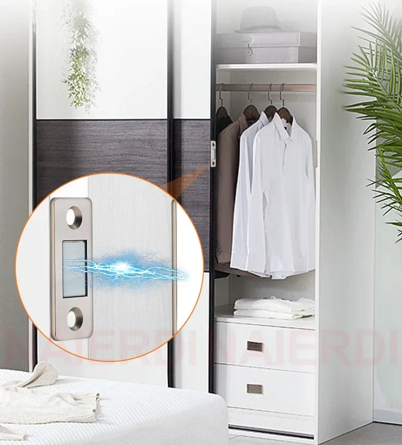 Fechamento Invisível e Seguro: Kit com 2 Travas Magnéticas para Portas de Armário – Fixação Discreta e Eficiente com Parafusos Inclusos!