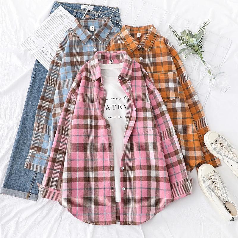 Camisa Xadrez Feminina: Estilo Universitário, Toque Casual e Conforto Atemporal para o Seu Dia a Dia!