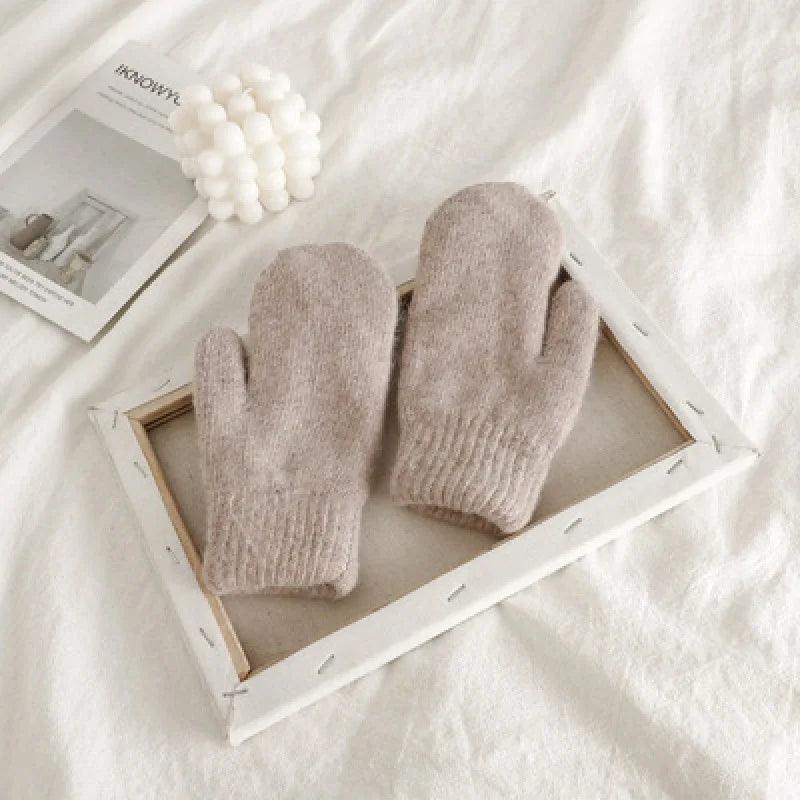 Luvas Femininas de Inverno com Pele de Coelho Fofinha – Conforto Aveludado, Estilo Clássico e Aquecimento Total para Dias Gelados