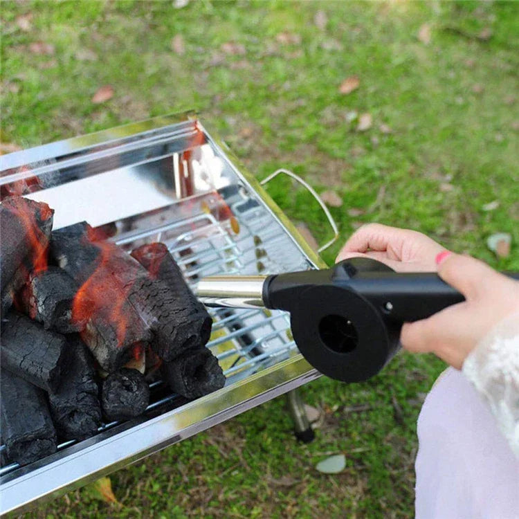 Ventilador Manual para Churrasco – Aumente o Fogo sem Esforço e Tenha Brasas Perfeitas em Segundos!