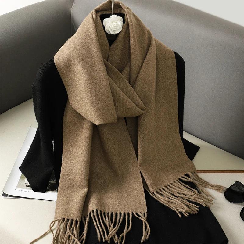 62 Cores de Estilo: O Cachecol Feminino Mais Versátil do Inverno – Quente, Sofisticado e Puro Conforto!
