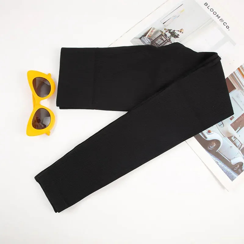 Conjunto Esportivo Feminino Sem Costura – Estilo, Conforto e Desempenho em Um Só Look!