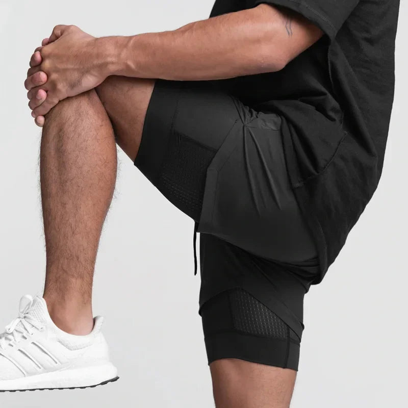 O Short Masculino 2 em 1 Que Respira com Você – Liberdade, Secagem Rápida e Estilo em Camadas para Treinos, Praia e Corridas!