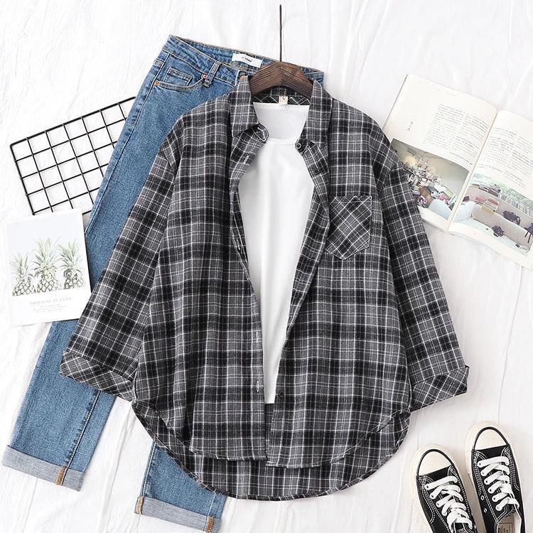 Camisa Xadrez Feminina: Estilo Universitário, Toque Casual e Conforto Atemporal para o Seu Dia a Dia!