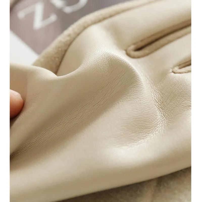 Luvas Femininas de Inverno em Couro e Camurça – Elegância, Estilo Business e Tecnologia Touch com Proteção Contra o Frio e Água
