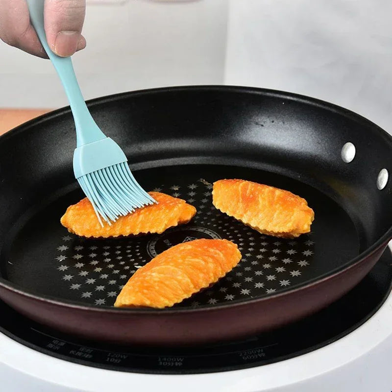 Escova de Silicone Multiuso para Churrasco e Cozinha – Resistente ao Calor, Prática e Perfeita para Molhos, Ovos, Confeitaria e Carnes!