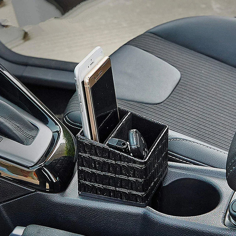 Organização Inteligente no Seu Carro: Porta Objetos de Couro com Suporte de Porta Copos - Armazena Moedas, Celular, Chaves e Muito Mais!