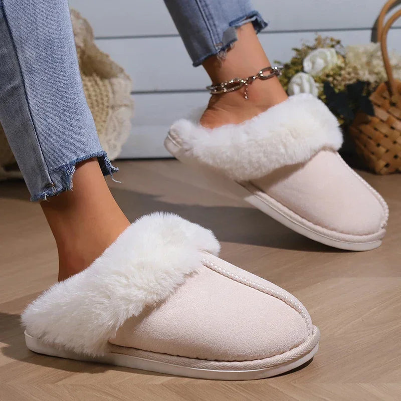 Pantufas de Inverno em Camurça – Maciez, Calor e Estilo para Seus Pés!