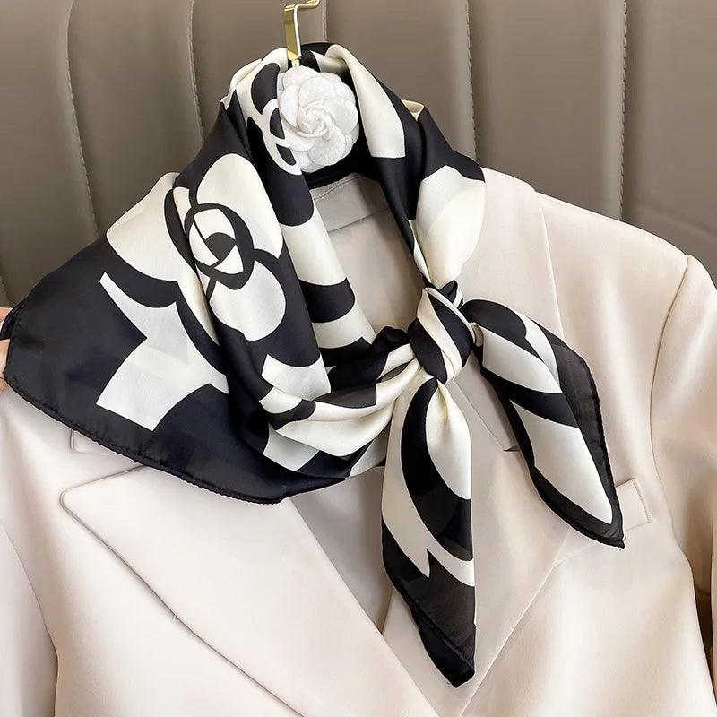 Lenço de Cetim Elegante 70x70cm – A Tendência Luxuosa para Mulheres Sofisticadas!