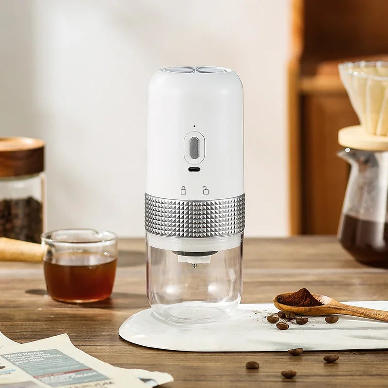 Moa Seu Café Onde Quiser: Moedor Elétrico Portátil com Núcleo de Cerâmica e Carregamento USB para Sabor Profissional em Qualquer Lugar!