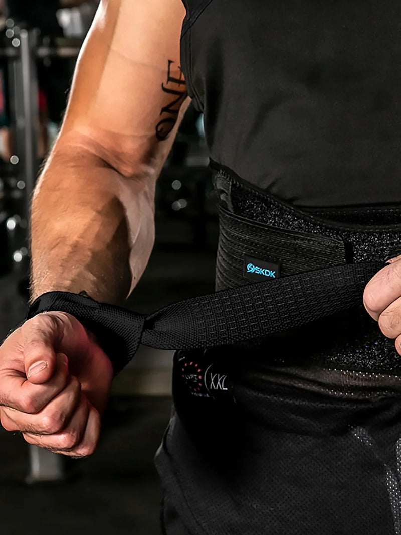 Par de Munhequeiras Ajustáveis: Proteção e Desempenho Máximo Para Seus Treinos de Força, Crossfit e Levantamento de Peso!