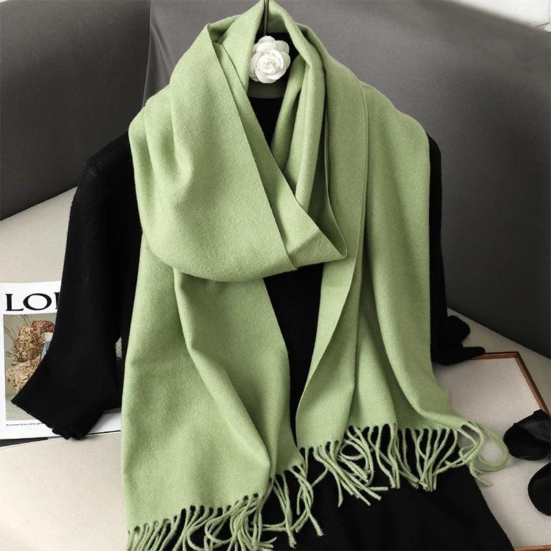 62 Cores de Estilo: O Cachecol Feminino Mais Versátil do Inverno – Quente, Sofisticado e Puro Conforto!