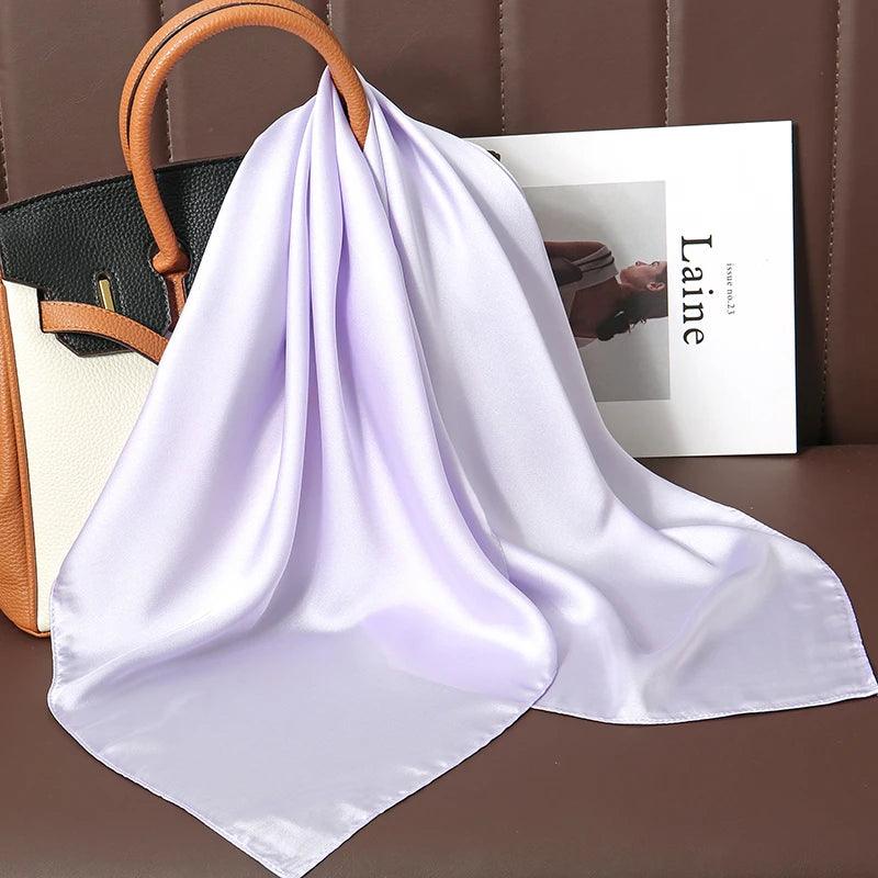 Lenço de Cetim Elegante 70x70cm – A Tendência Luxuosa para Mulheres Sofisticadas!