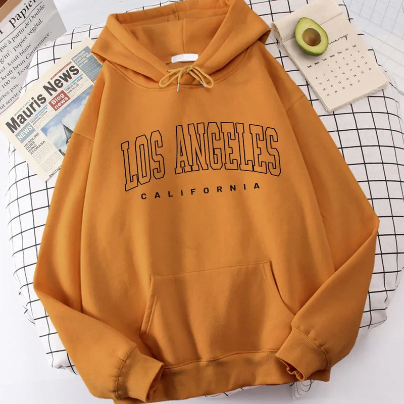 Moletom Capuz Feminino Los Angeles – Estilo Americano com Arte Urbana e Conforto Descontraído!