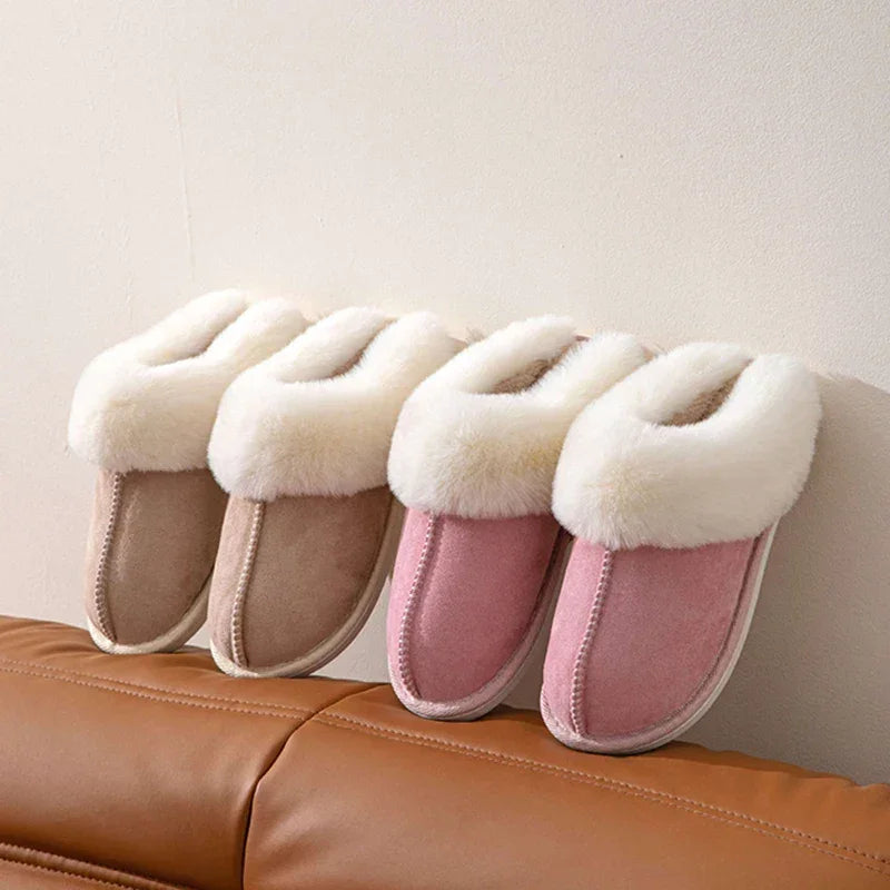 Pantufas de Inverno em Camurça – Maciez, Calor e Estilo para Seus Pés!