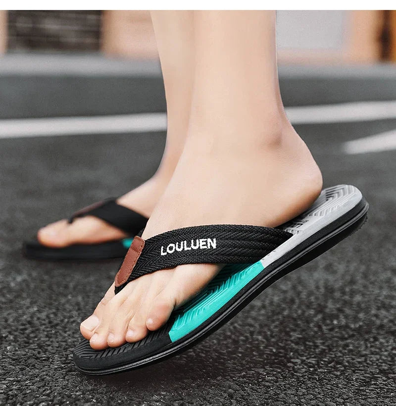 Estilo e Conforto nos Seus Pés – Chinelo Masculino de Verão com Design Atemporal e Respirabilidade Perfeita para a Praia!