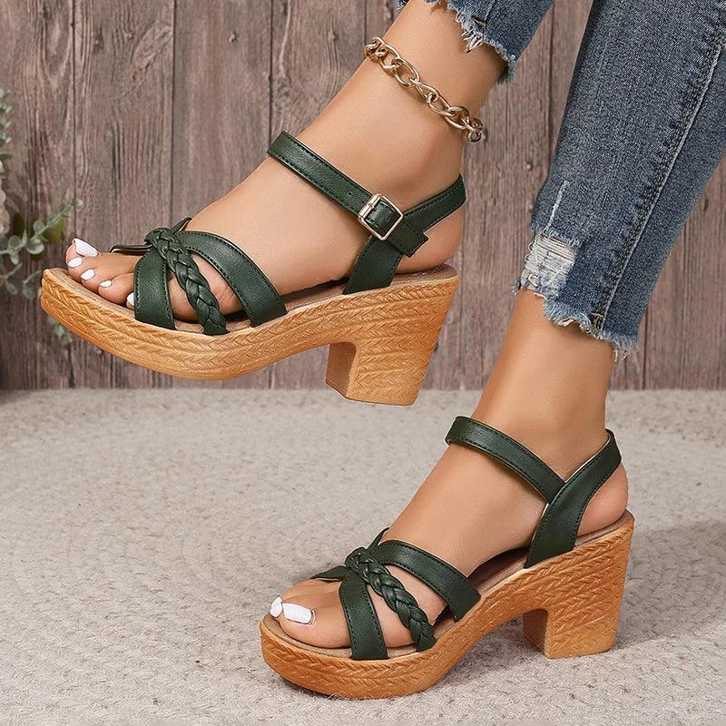 Sandálias Trançadas de Salto Alto – O Toque de Elegância e Conforto que Seu Verão Precisa!