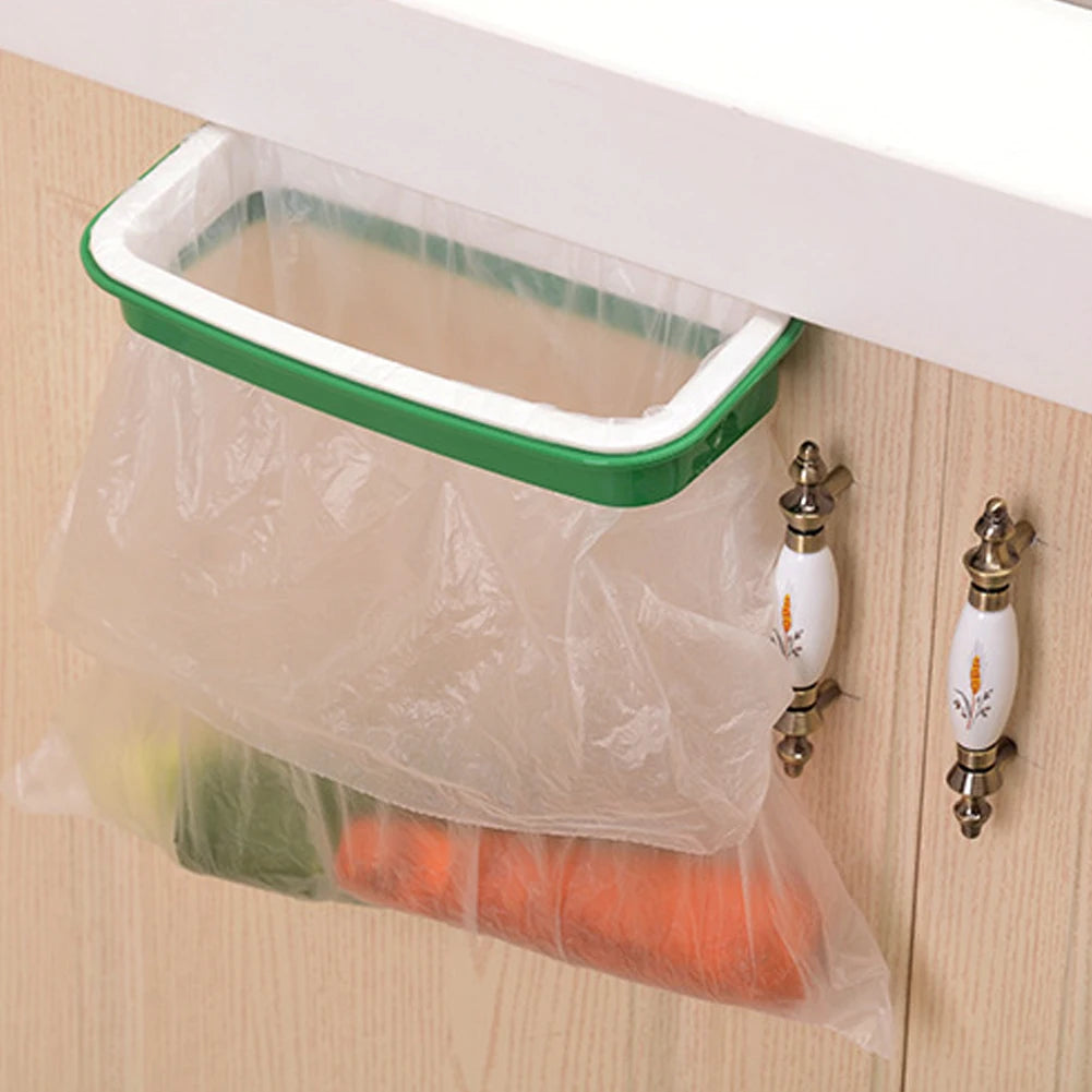 Chega de Sacolas no Chão! Este Suporte Suspenso Organiza Tudo na Cozinha