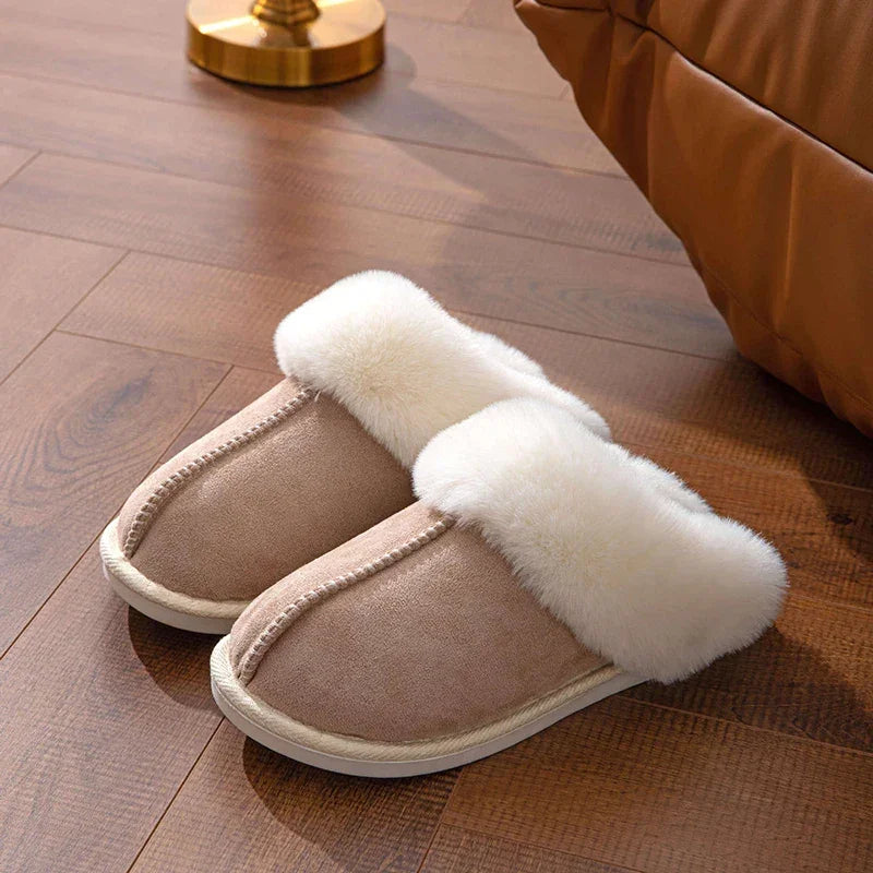 Pantufas de Inverno em Camurça – Maciez, Calor e Estilo para Seus Pés!