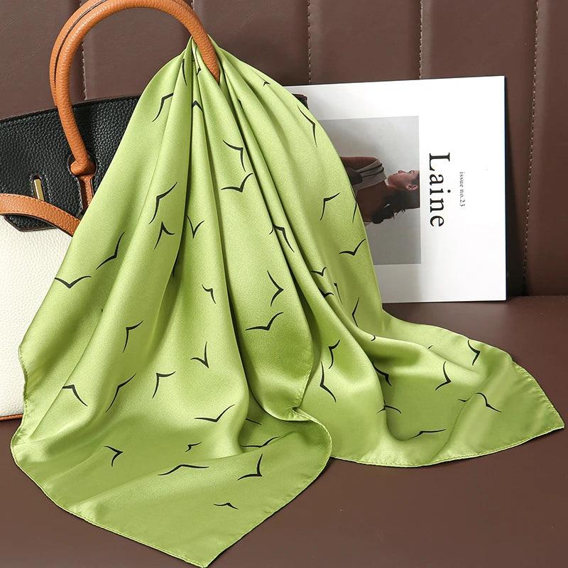 Lenço de Cetim Elegante 70x70cm – A Tendência Luxuosa para Mulheres Sofisticadas!