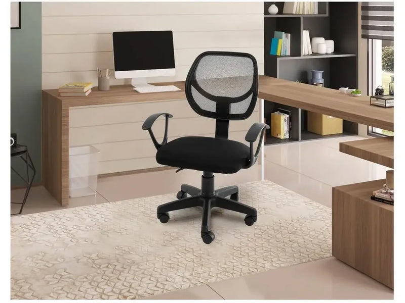 Cadeira Diretor Giratória Preta – Elegância, Conforto e Autoridade no Seu Escritório