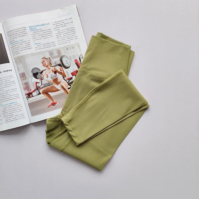 Descubra o Poder das Leggings que Modelam e Valorizam: Cintura Alta, Efeito Lifting e Conforto Invisível!