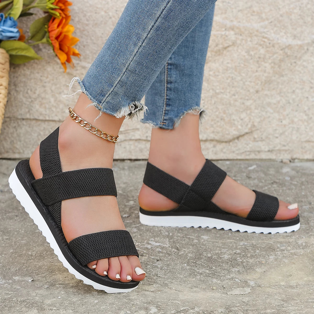 Sandálias Femininas Trendy – Conforto Antiderrapante, Sola Colorida e Design com Cadarço para um Visual Puro & Sofisticado!