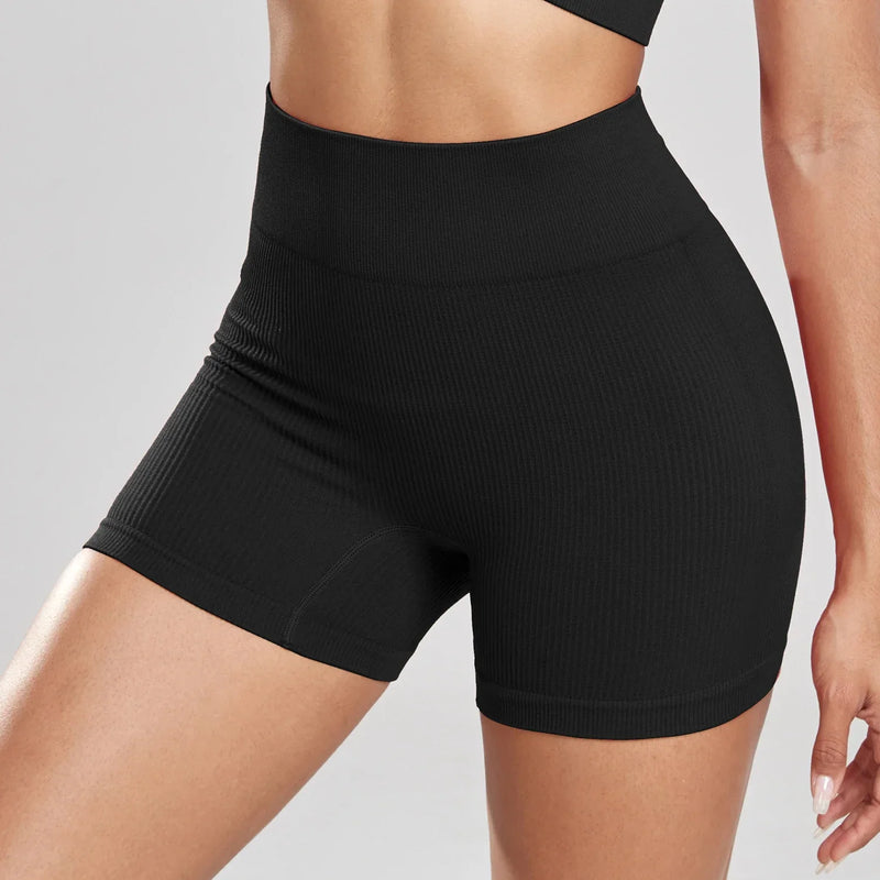 Conjunto Feminino Fitness com Shorts de Cintura Alta – Elasticidade, Estilo e Conforto para Treinos e Vida Casual!