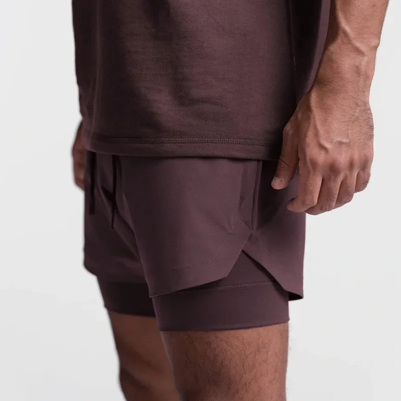 O Short Masculino 2 em 1 Que Respira com Você – Liberdade, Secagem Rápida e Estilo em Camadas para Treinos, Praia e Corridas!