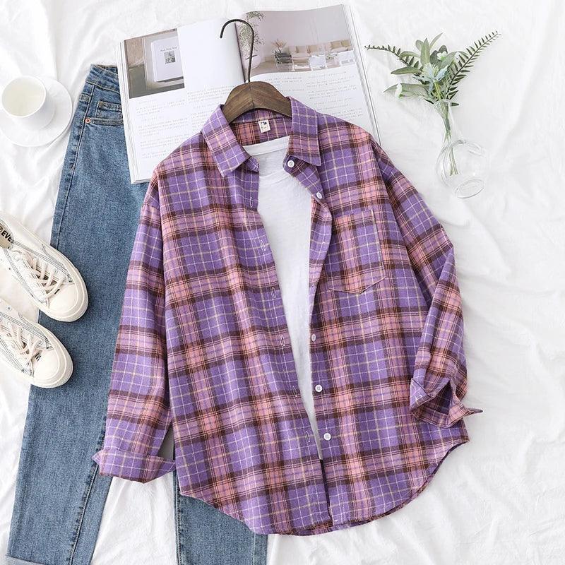 Camisa Xadrez Feminina: Estilo Universitário, Toque Casual e Conforto Atemporal para o Seu Dia a Dia!