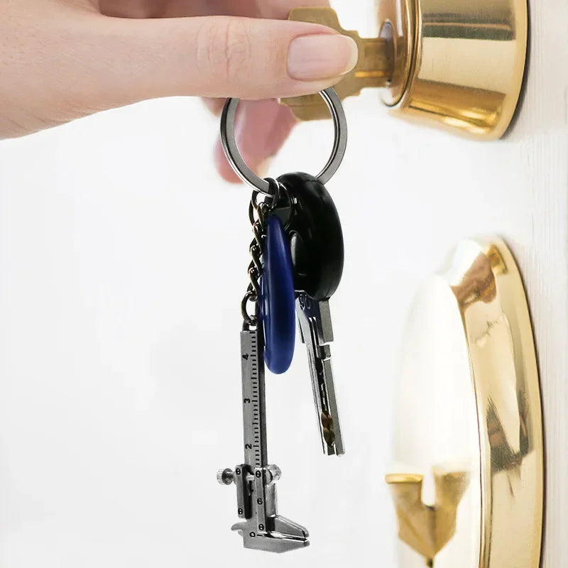 O Chaveiro de Metal Que Todo Amante de Carros Vai Querer — Estilo, Funções Surpreendentes e Criatividade!