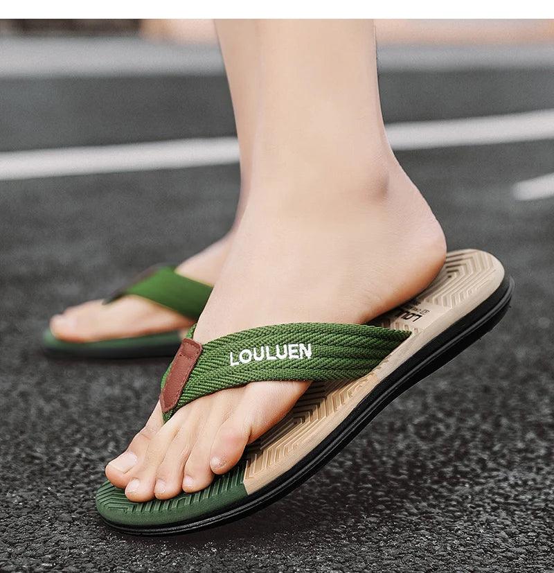 Estilo e Conforto nos Seus Pés – Chinelo Masculino de Verão com Design Atemporal e Respirabilidade Perfeita para a Praia!