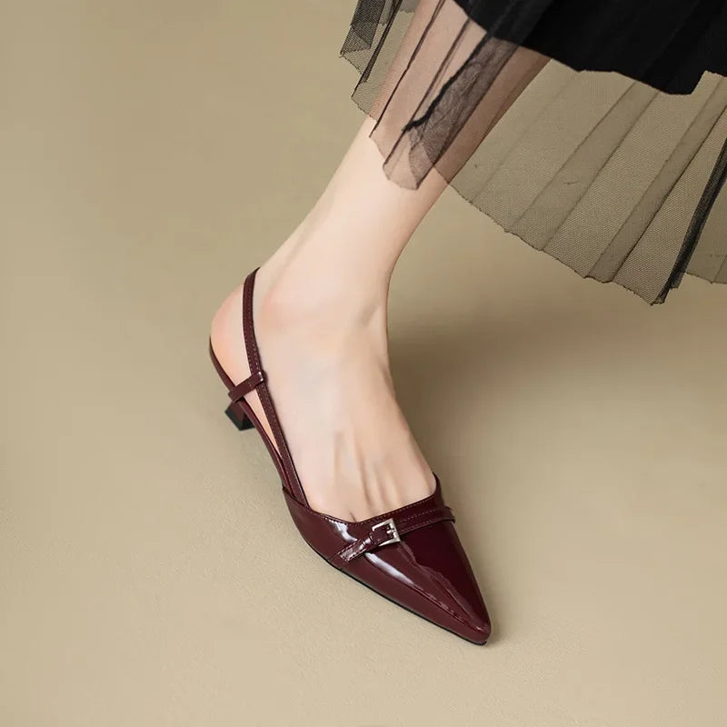 Elegância Retrô: Sandálias Mary Jane para um Verão Sofisticado e Cheio de Charme