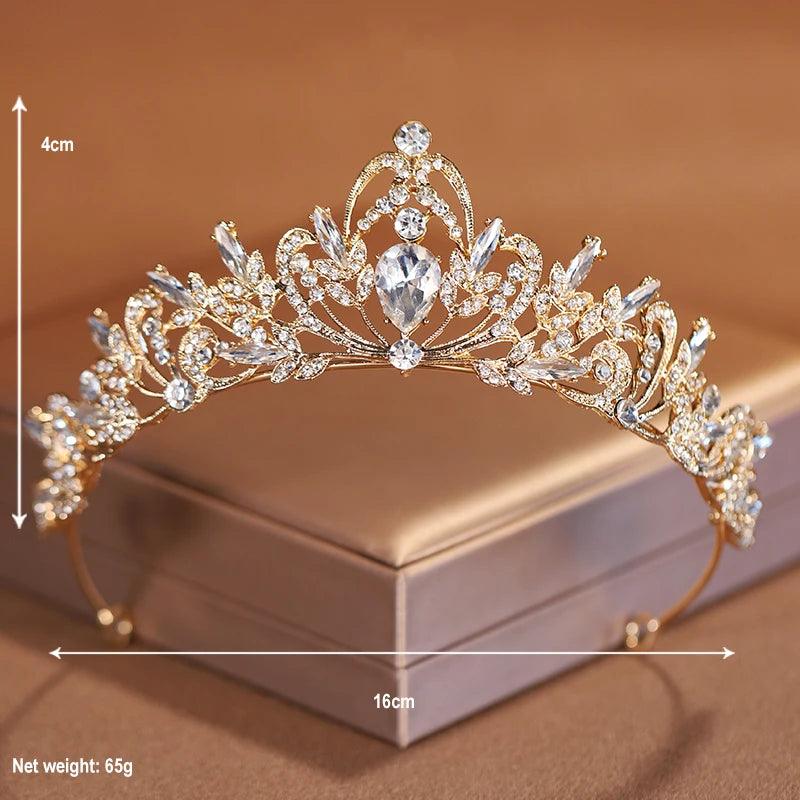 A Tiara Que Transforma Qualquer Mulher em Rainha – Perfeita para Casamentos, Aniversários e Momentos Inesquecíveis!