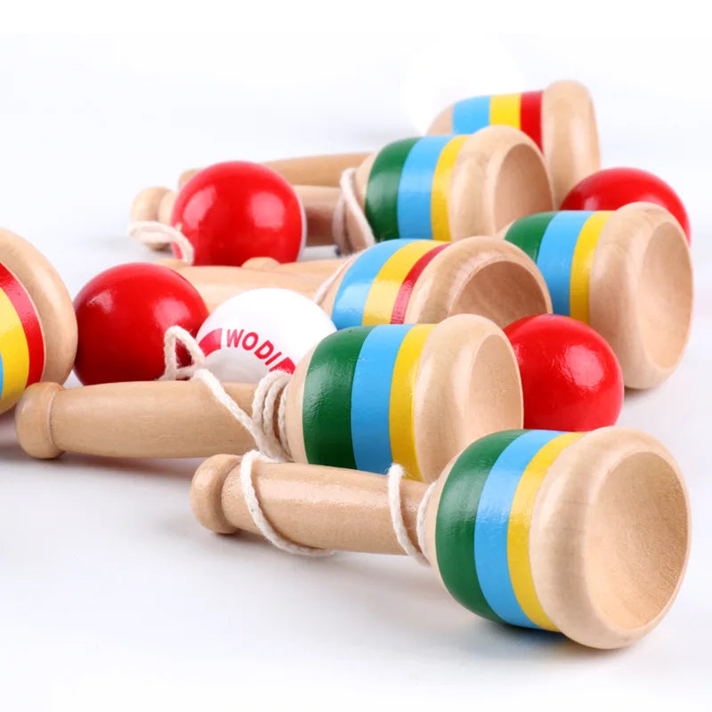 Copo de Madeira Educacional – O Jogo Tradicional que Desafia a Coordenação, Exercita o Cérebro e Diverte Crianças por Horas!