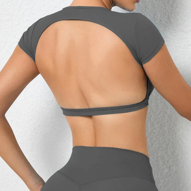 Top Fitness Feminino: Respirável, Estiloso e Aberto nas Costas – Liberdade Total para Seus Treinos!