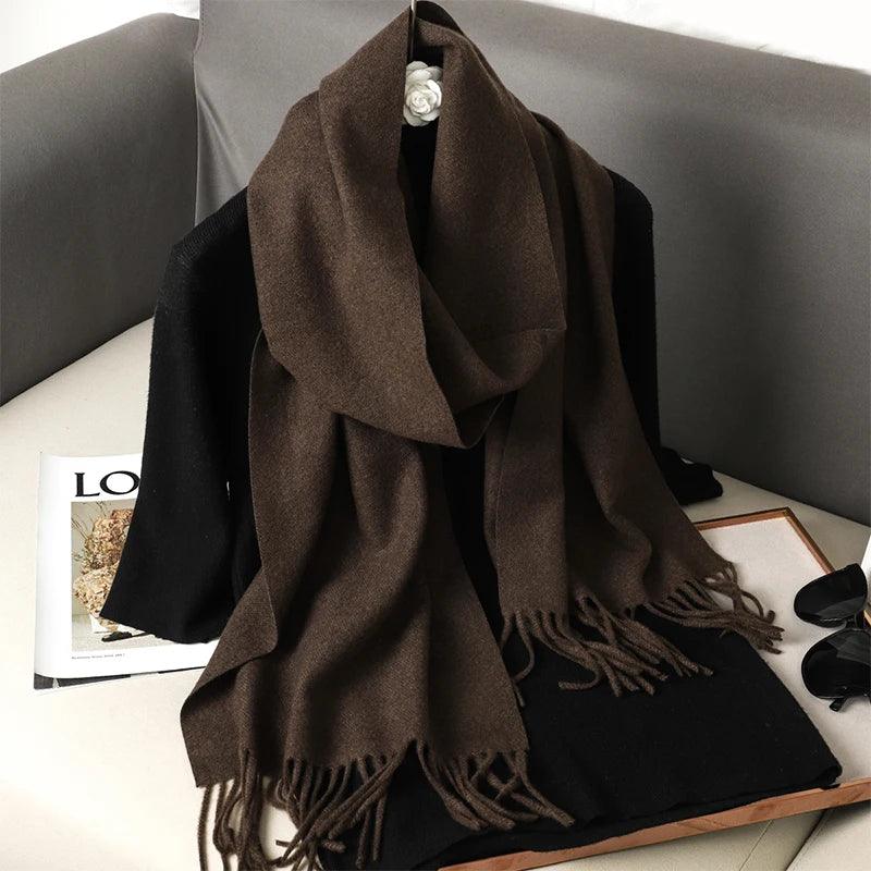 62 Cores de Estilo: O Cachecol Feminino Mais Versátil do Inverno – Quente, Sofisticado e Puro Conforto!