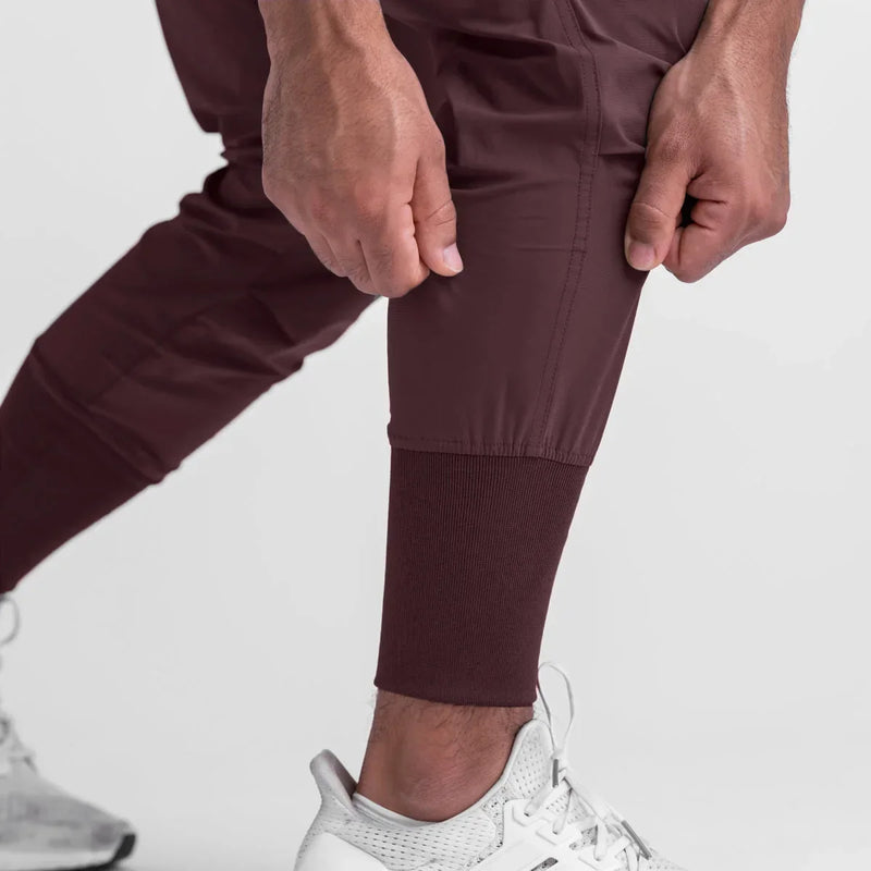 Calças Esportivas Camufladas Masculinas — Leves, Elásticas e de Secagem Rápida para Treinos com Liberdade Total!