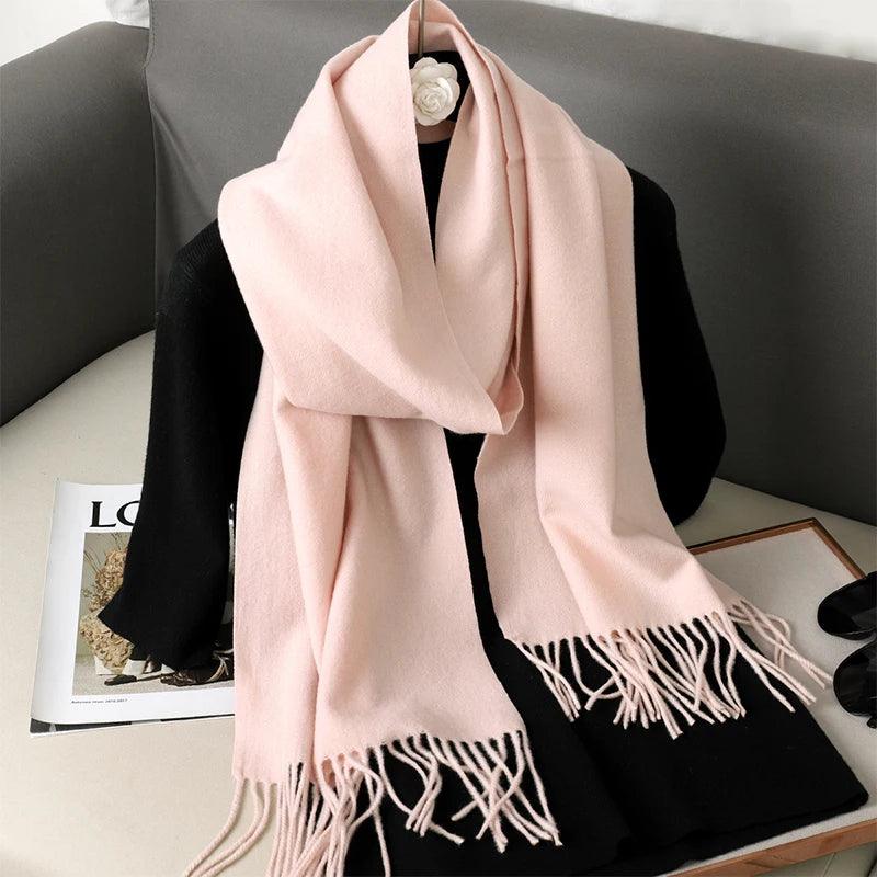 62 Cores de Estilo: O Cachecol Feminino Mais Versátil do Inverno – Quente, Sofisticado e Puro Conforto!