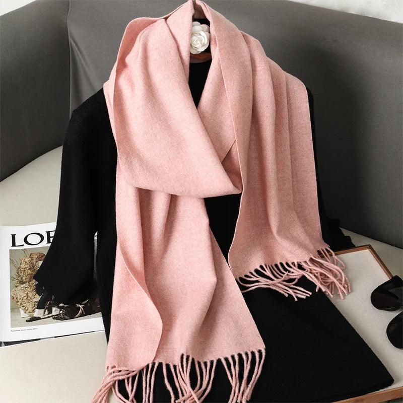 62 Cores de Estilo: O Cachecol Feminino Mais Versátil do Inverno – Quente, Sofisticado e Puro Conforto!