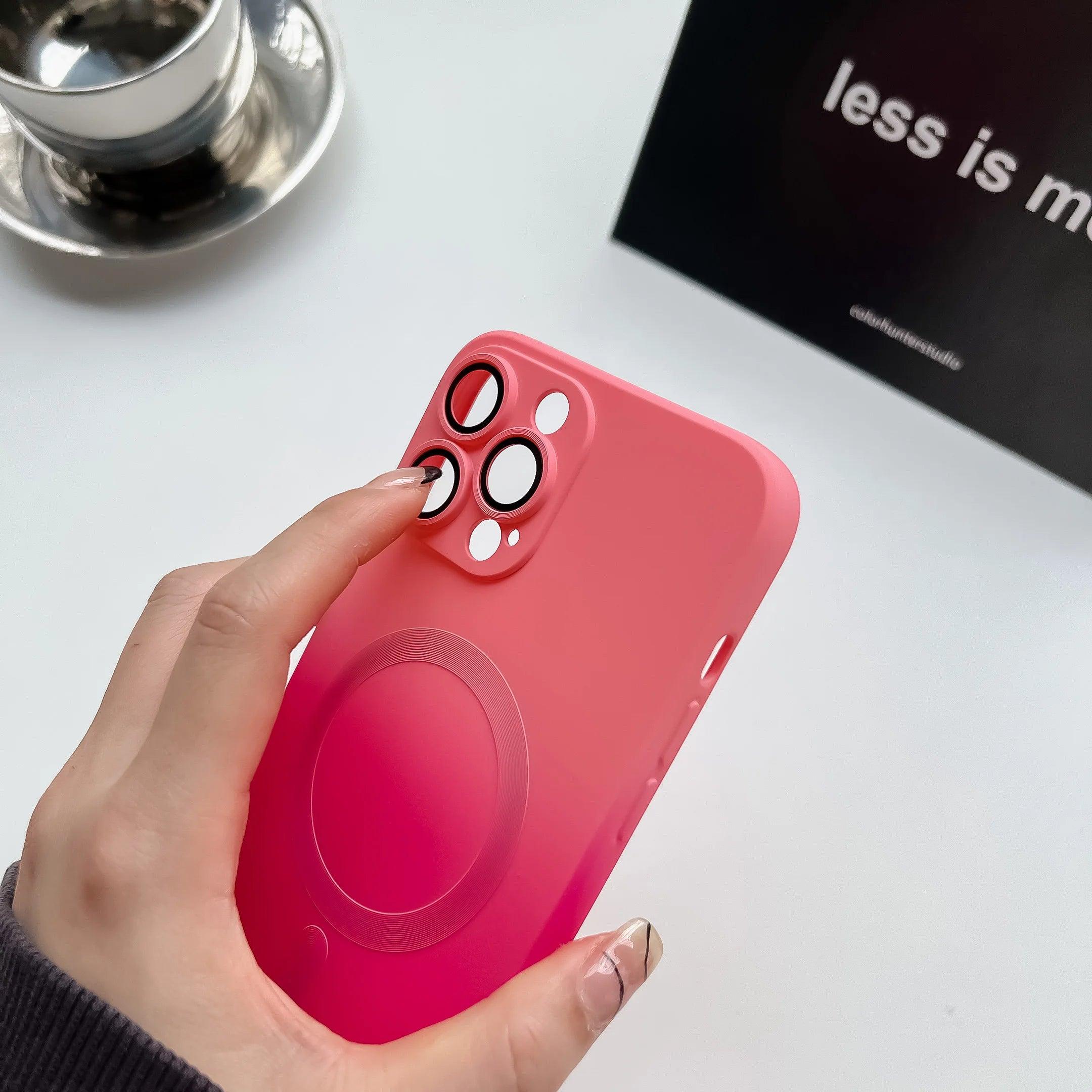 Capa de Silicone Líquido com Efeito Degradê e Ímã Integrado – Design Premium para iPhone 11 ao 15 Pro Max com Proteção de Lente Precisa