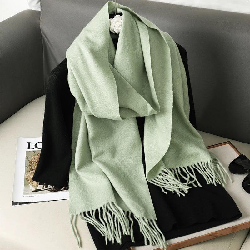 62 Cores de Estilo: O Cachecol Feminino Mais Versátil do Inverno – Quente, Sofisticado e Puro Conforto!