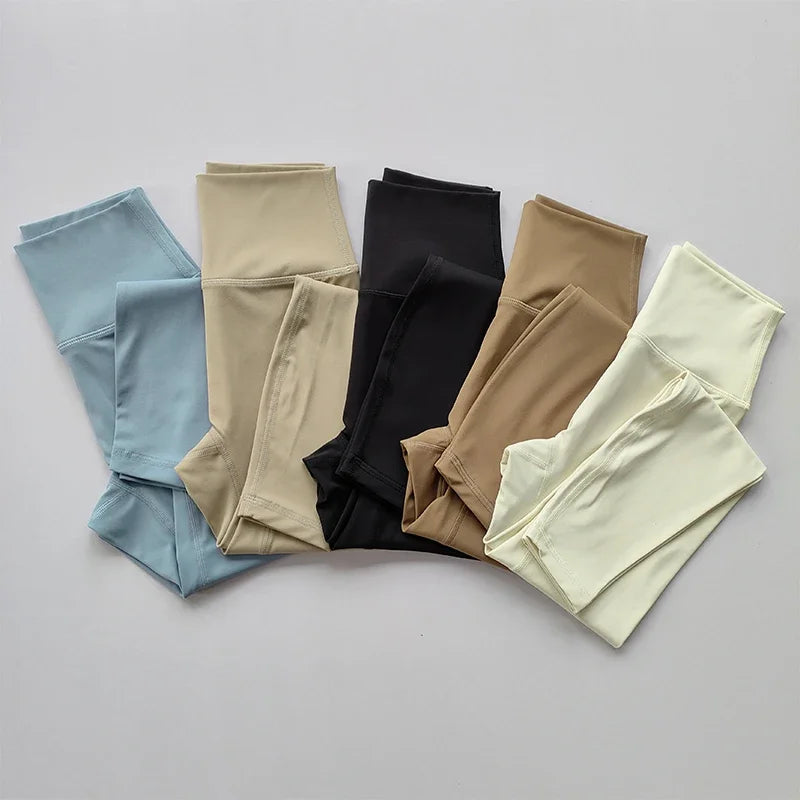 Descubra o Poder das Leggings que Modelam e Valorizam: Cintura Alta, Efeito Lifting e Conforto Invisível!