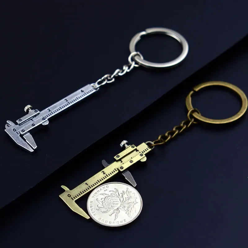 O Chaveiro de Metal Que Todo Amante de Carros Vai Querer — Estilo, Funções Surpreendentes e Criatividade!