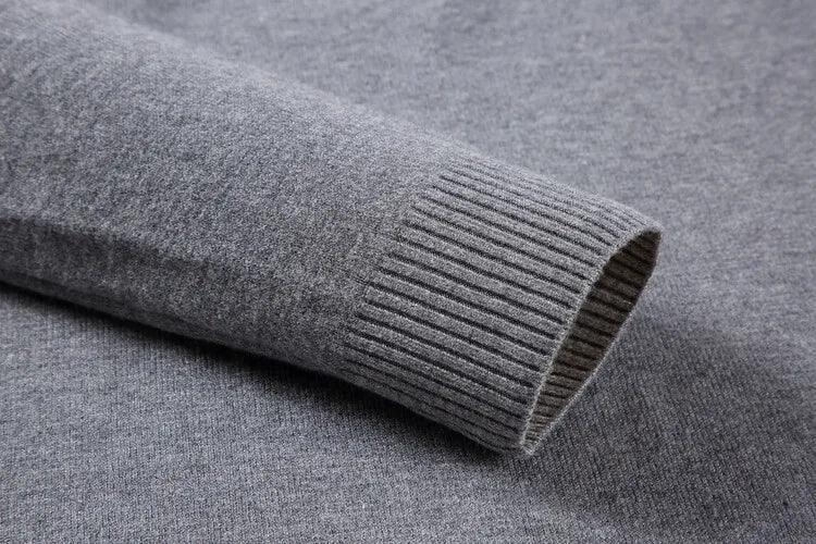 Suéter Masculino Gola Alta Slim – Malha Antibolinha, Estilo Sofisticado e Caimento Perfeito