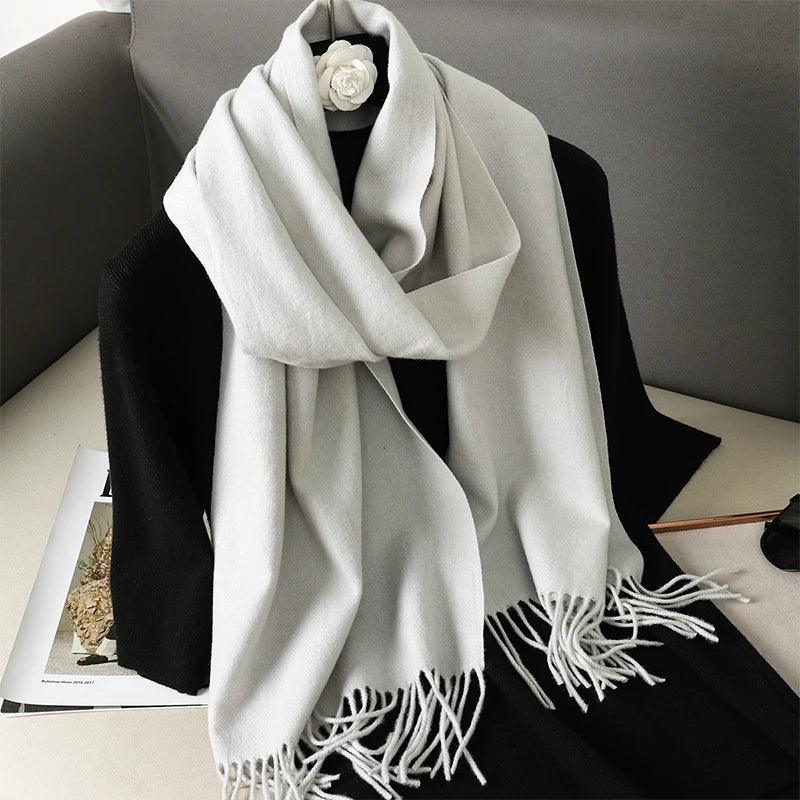 62 Cores de Estilo: O Cachecol Feminino Mais Versátil do Inverno – Quente, Sofisticado e Puro Conforto!